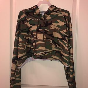 Camo crop top